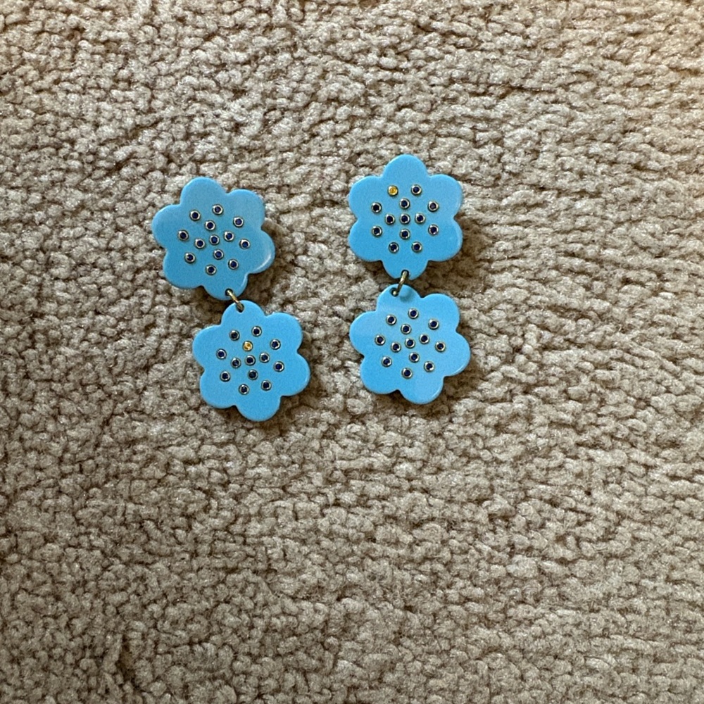 Chic Floral Blue Earrings